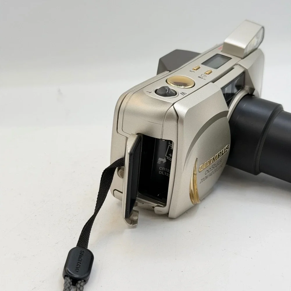 Olympus Infinity Stylus Zoom 140 Deluxe 35mm Film Camera Champagne FOR PARTS